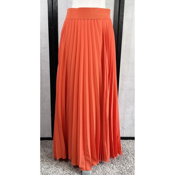 COS Bright Orange Pleated Mid Rise Chiffon Bold Flowy Skirt. Size: 8 - Picture 1 of 9
